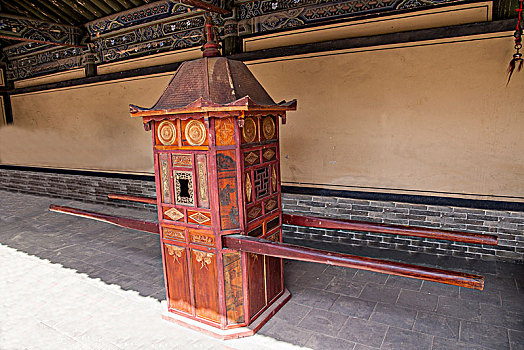 bach thu khung 3 ngay